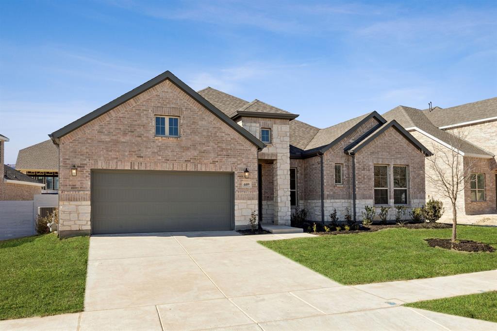 4409 Summit View Drive Property Photo 1