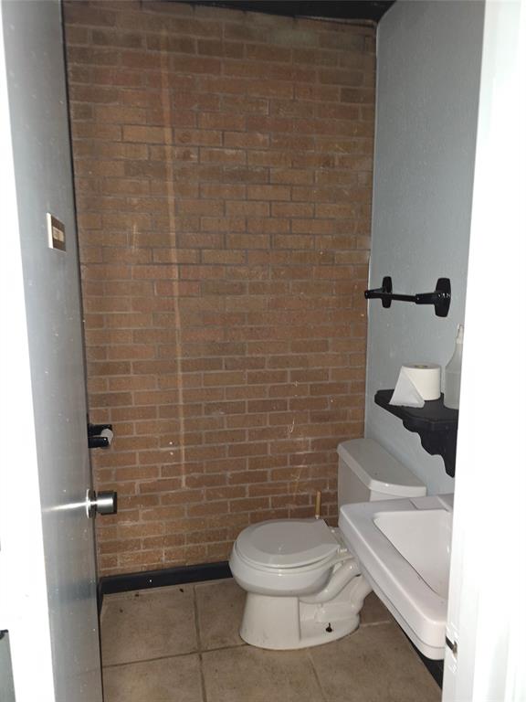 935 Olive Street Property Photo 13