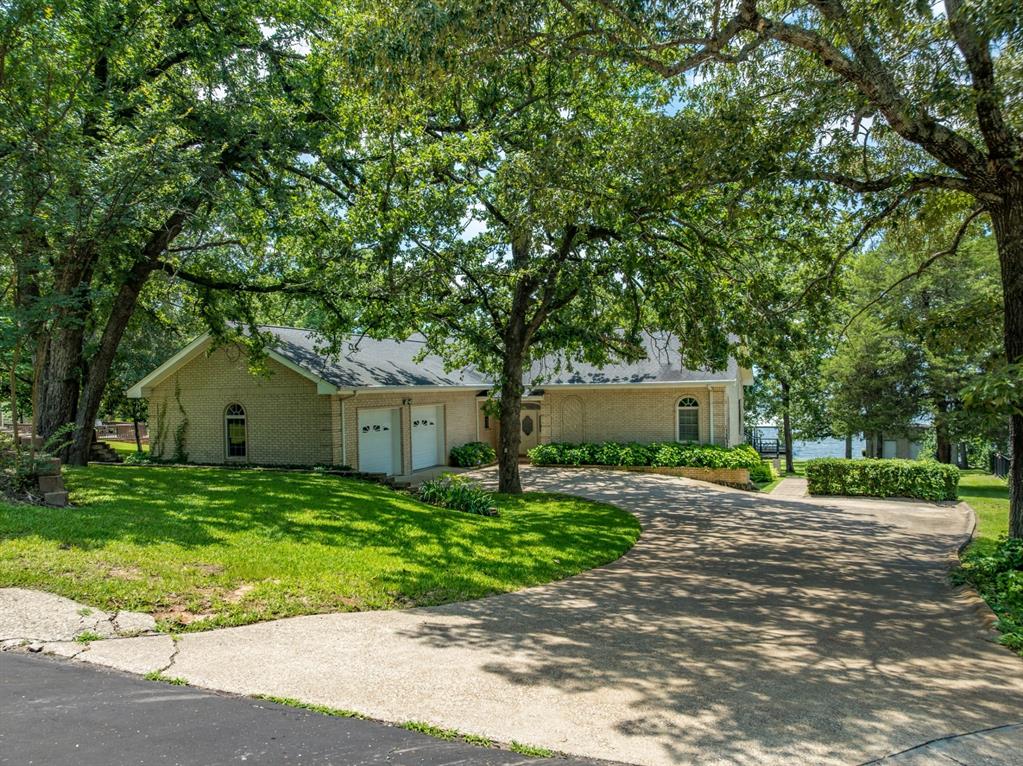 20520 Clearwater Circle Property Photo 1