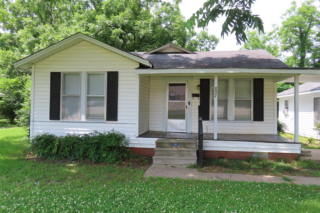 807 Butler Street Property Photo 1