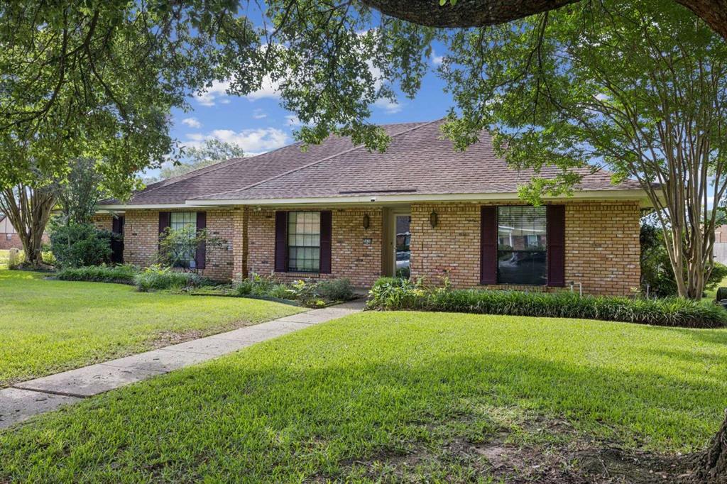 2018 Landau Lane Property Photo 1