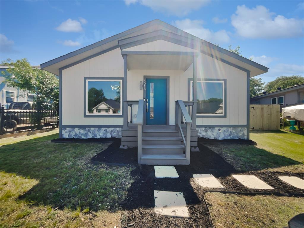 3018 Refugio Avenue Property Photo 1