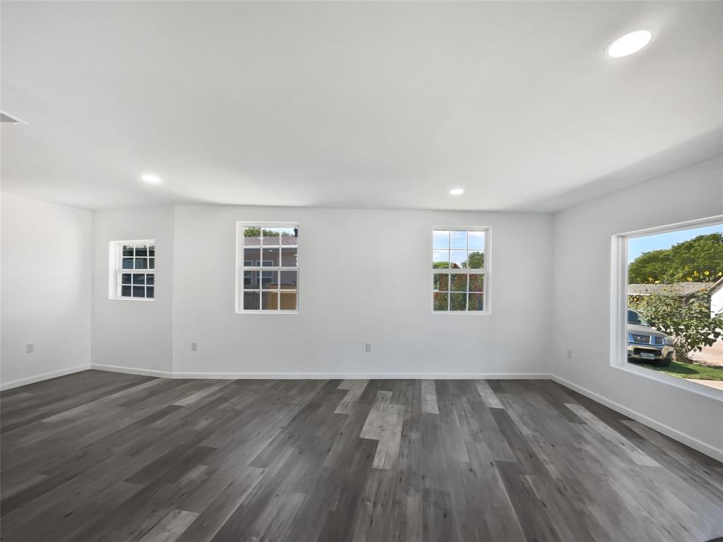 3018 Refugio Avenue Property Photo 9