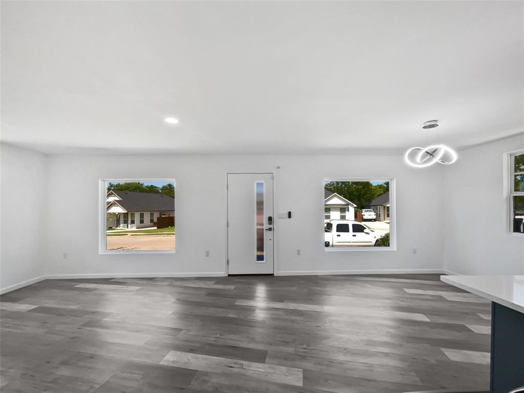 3018 Refugio Avenue Property Photo 10