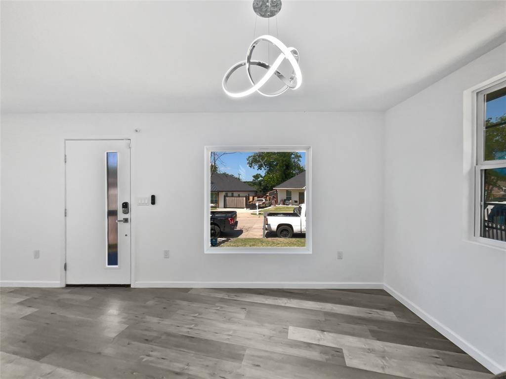 3018 Refugio Avenue Property Photo 13