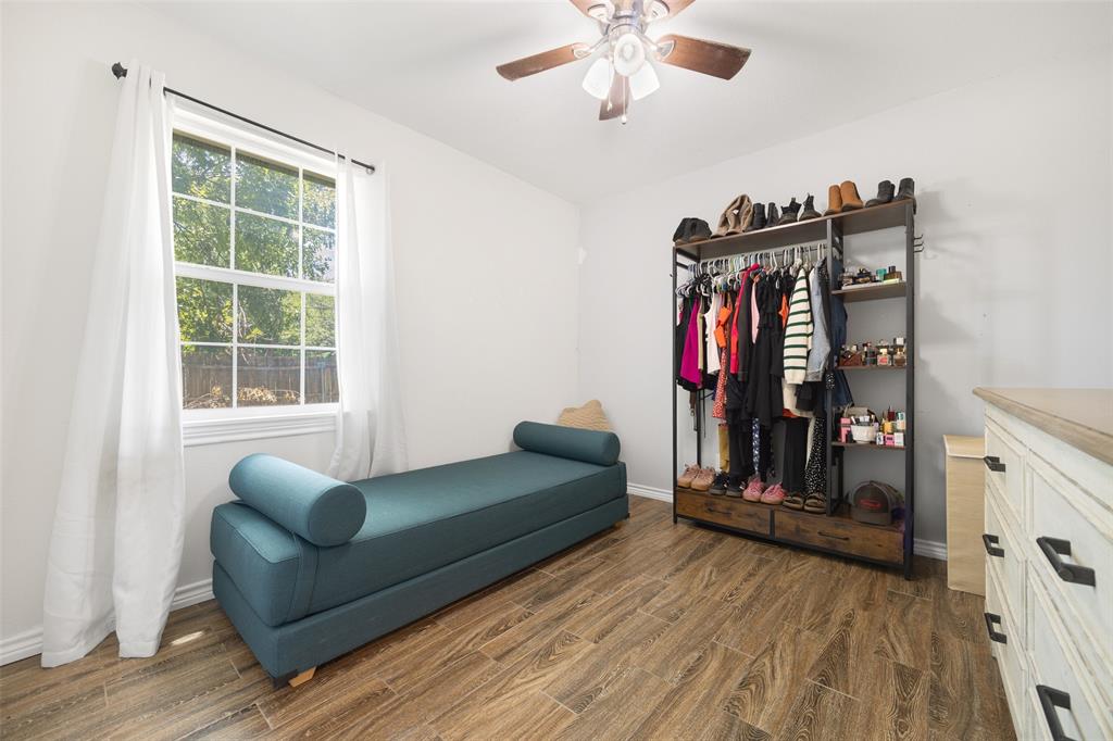 1032 Kings Row Property Photo 14
