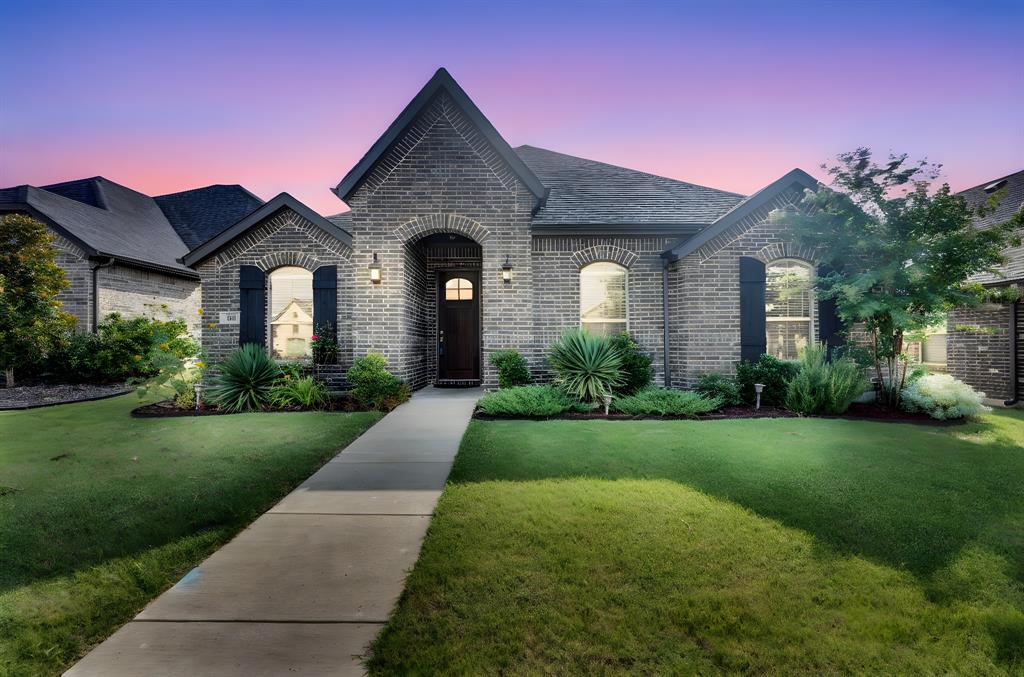 88 River Oaks Boulevard Property Photo 1