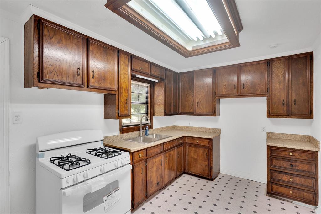 820 Ne 31st Street Property Photo 4