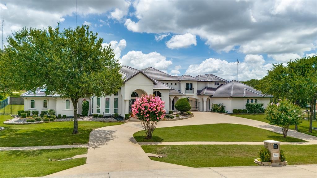 2114 Holly Ridge Court Property Photo 1