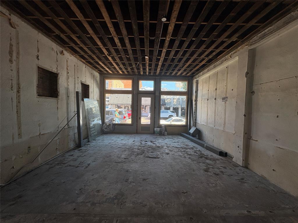 112 S Tennessee Street Property Photo 6