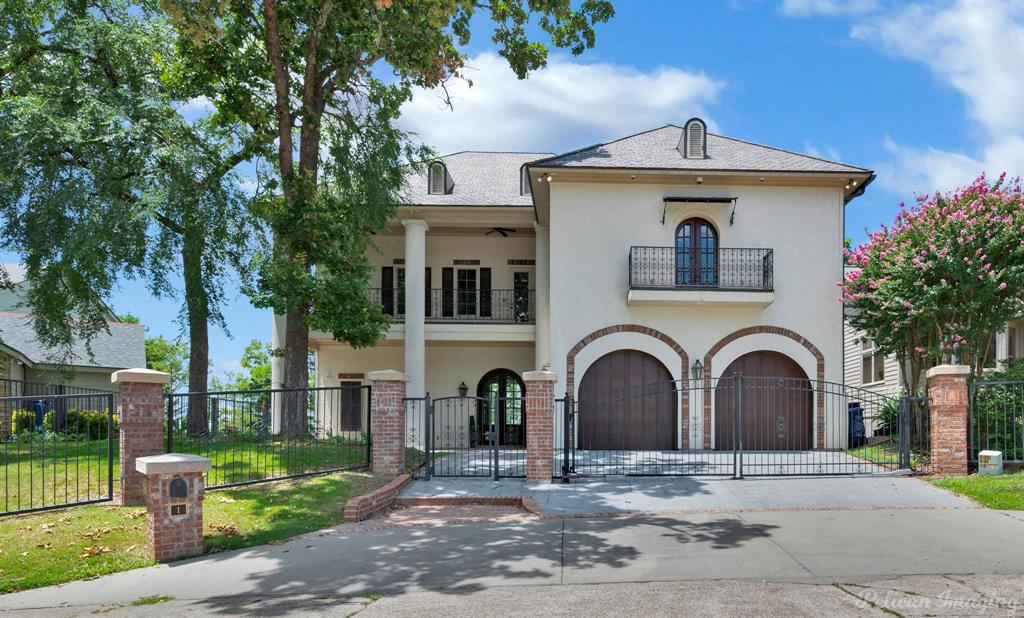 1 Lake Pointe Place Property Photo 1