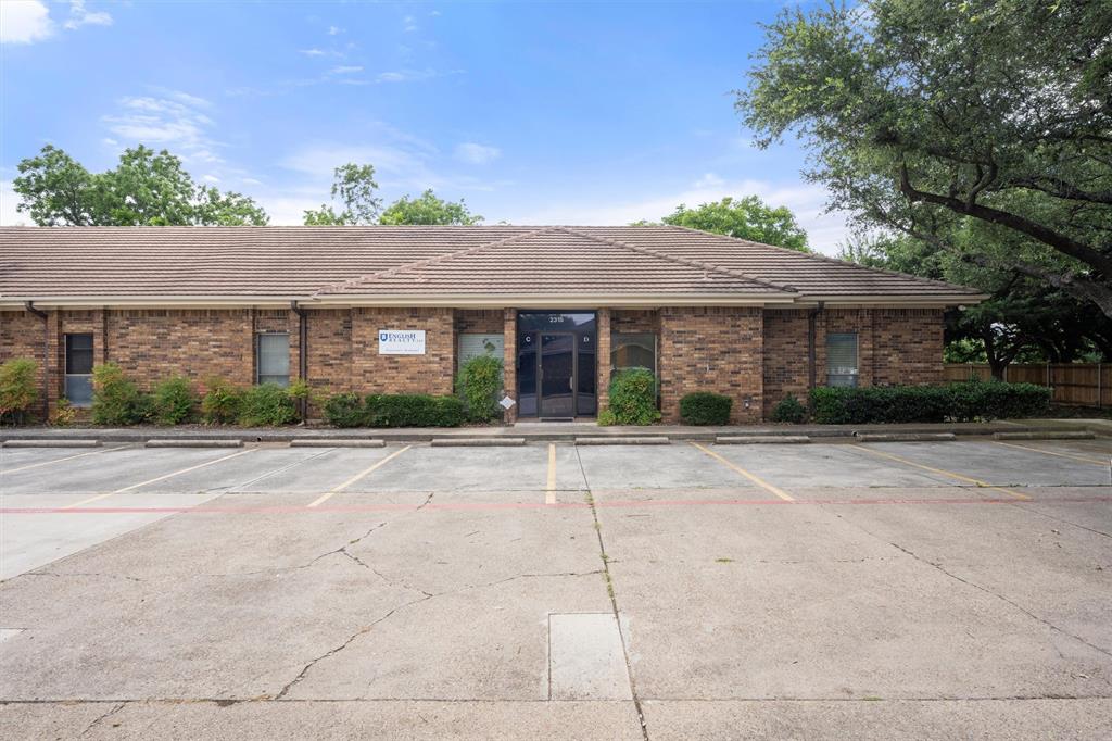 2315 Roosevelt Drive Property Photo 1