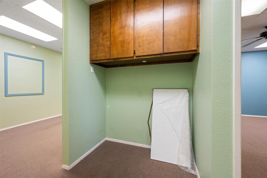 2315 Roosevelt Drive Property Photo 8