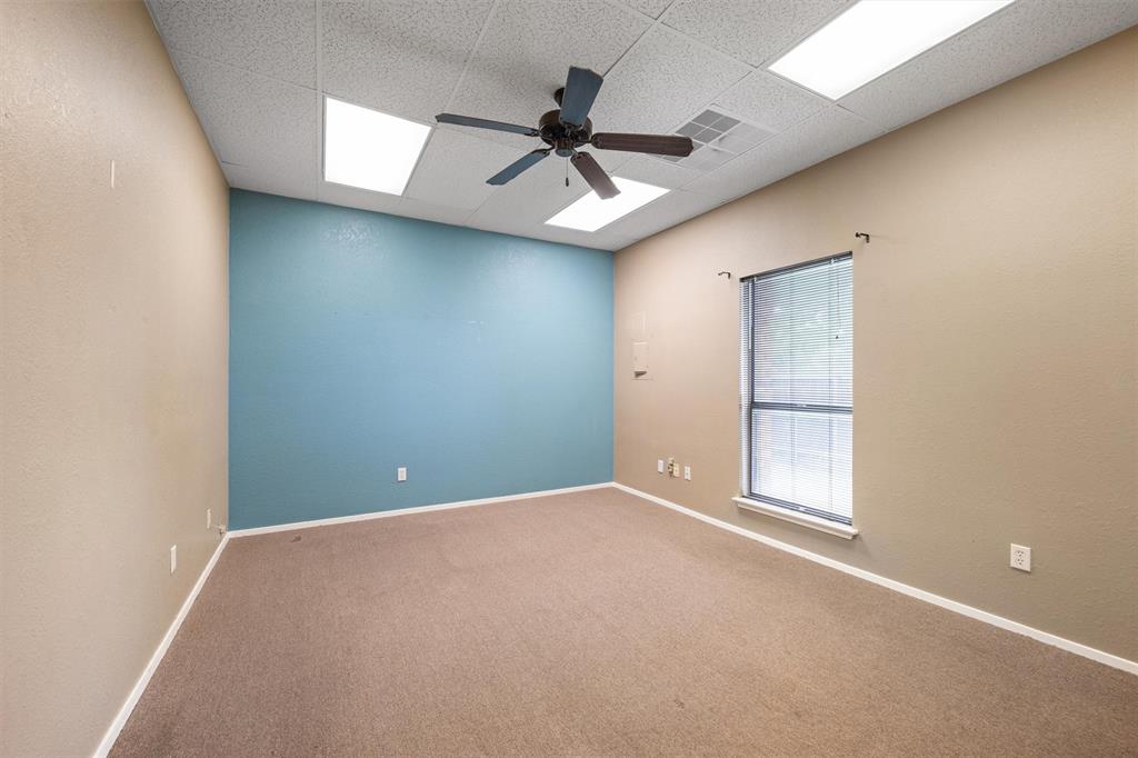 2315 Roosevelt Drive Property Photo 3