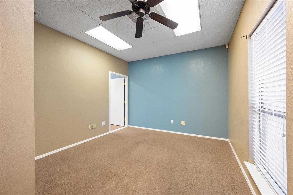2315 Roosevelt Drive Property Photo 4