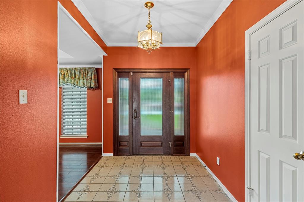 8216 Teakwood Drive Property Photo 4
