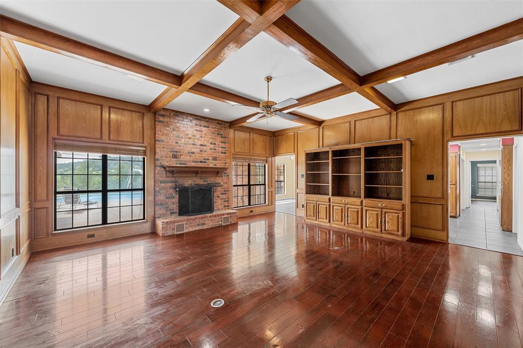 8216 Teakwood Drive Property Photo 7