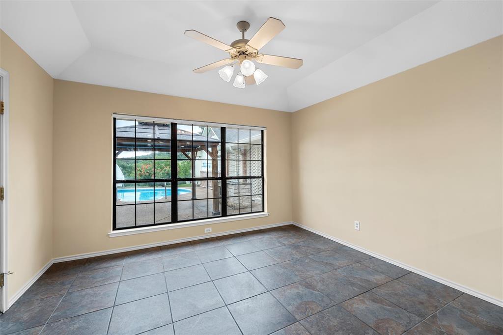 8216 Teakwood Drive Property Photo 10
