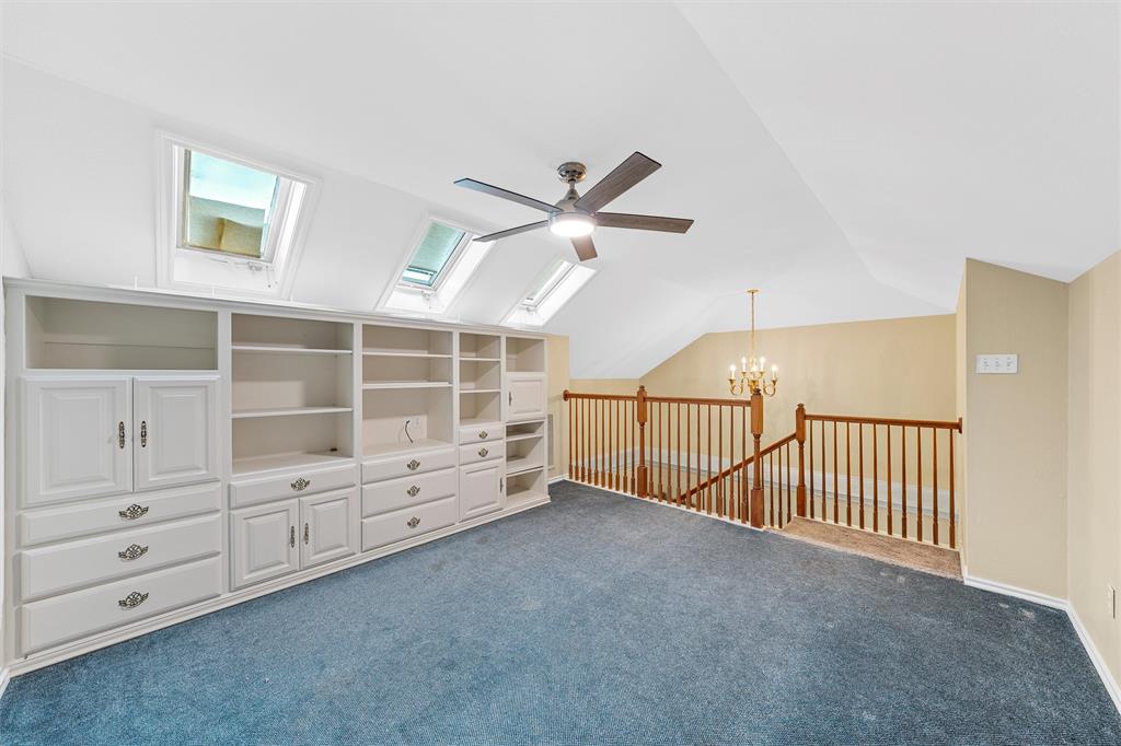 8216 Teakwood Drive Property Photo 16