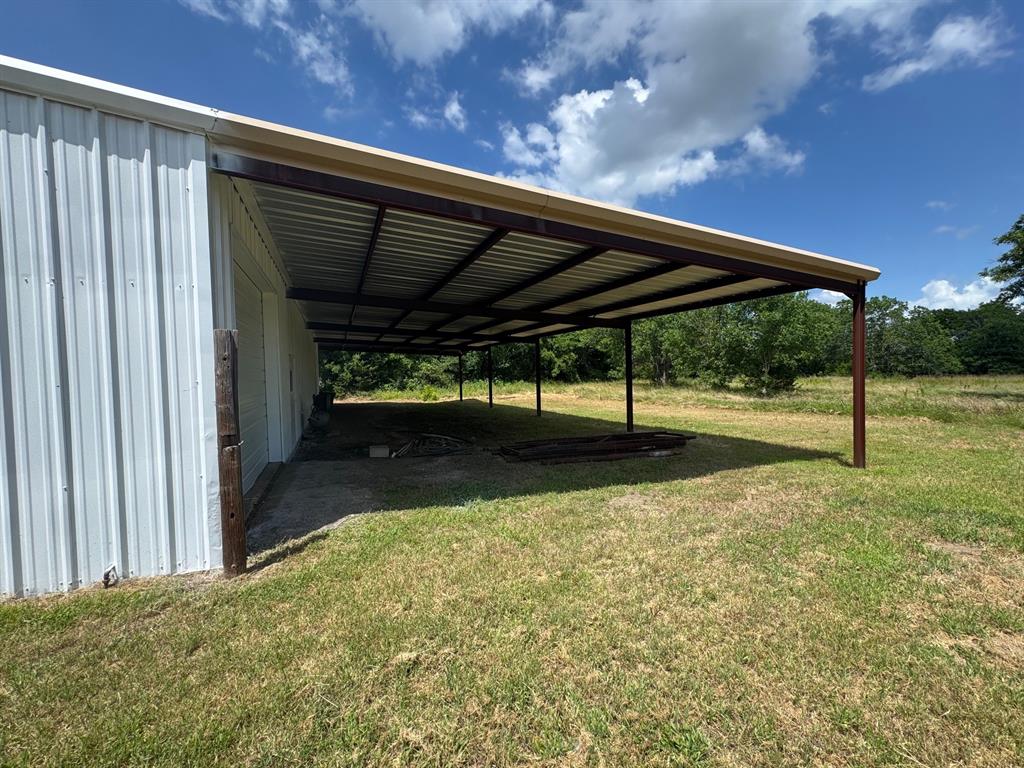 2107 S 19 & 24 Highway Property Photo 3