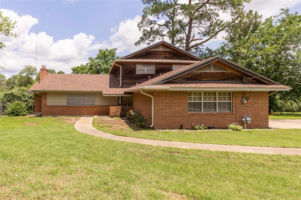 910 Briar Cliff Drive