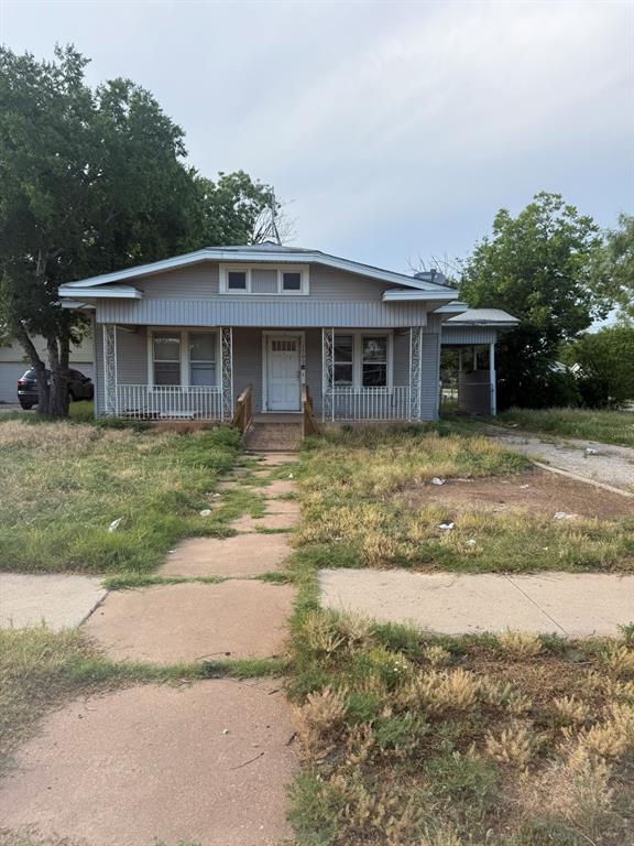1702 Sandefer Street Property Photo 1