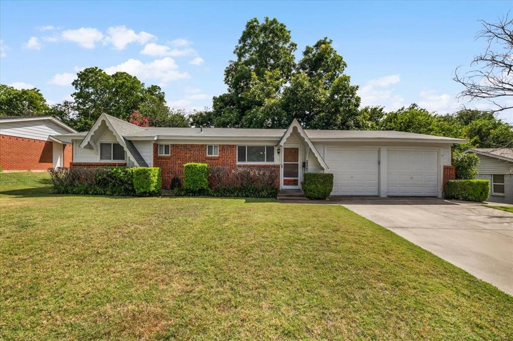 4508 Roxie Street Property Photo 1
