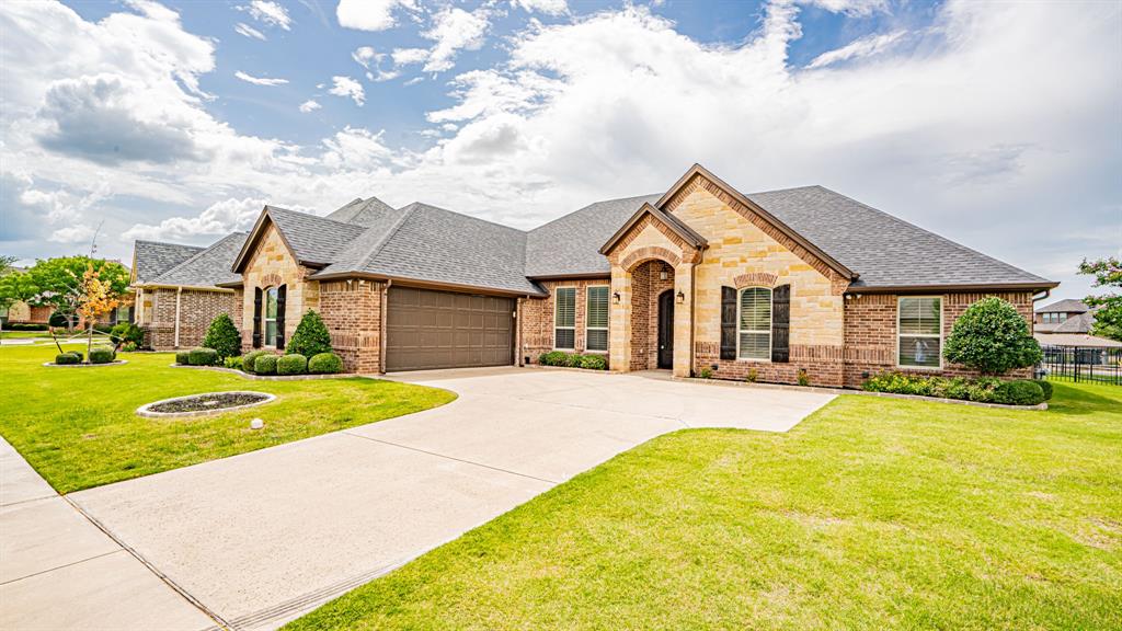 1207 Huntington Cove Court Property Photo 1