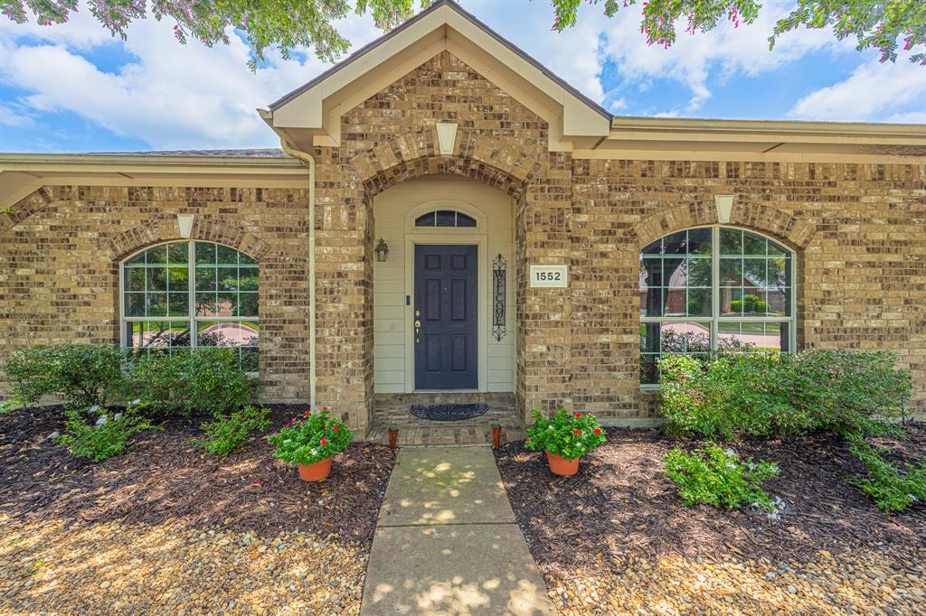 1552 Crystal Pass Property Photo 1