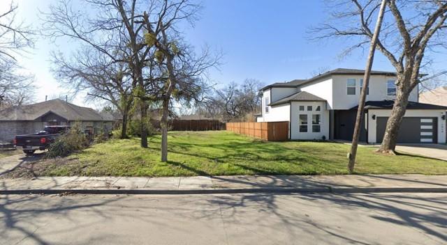1910 Dennison Street Property Photo 2