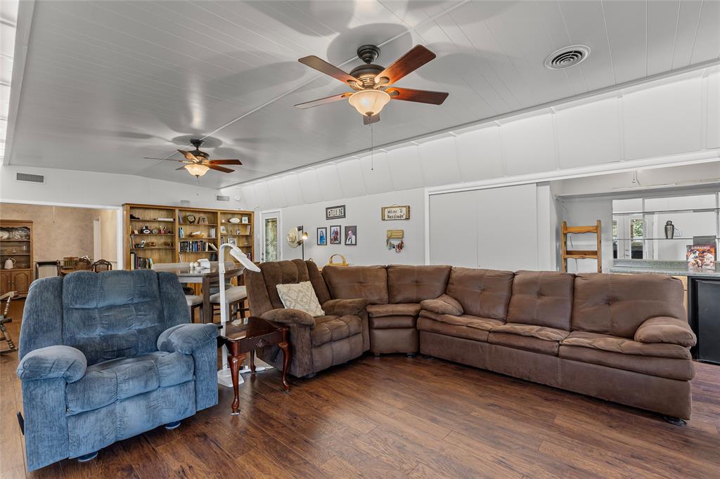 1302 Culver Street Property Photo 10