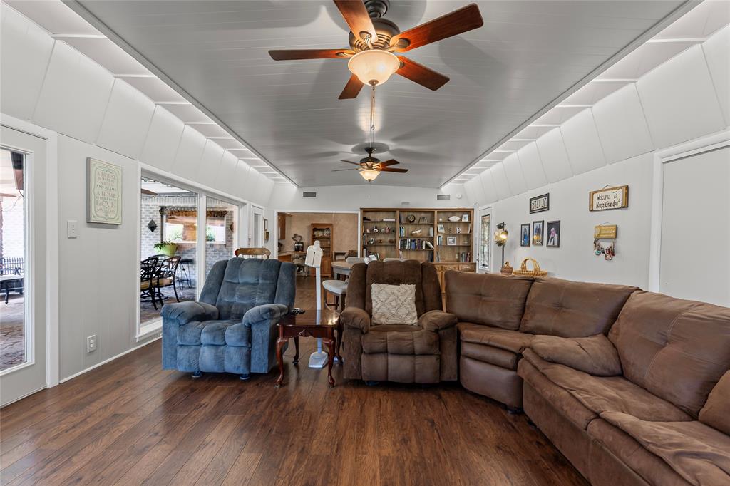 1302 Culver Street Property Photo 11