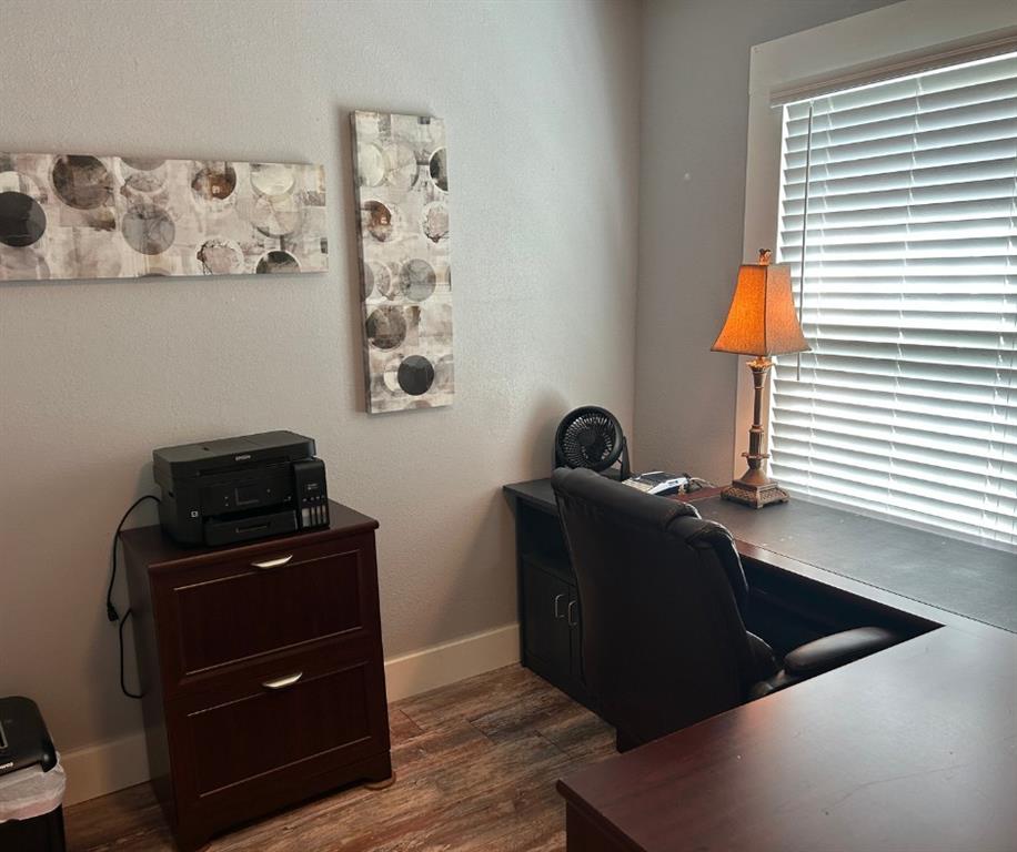 1031 W Pearl Street 1 Property Photo 10