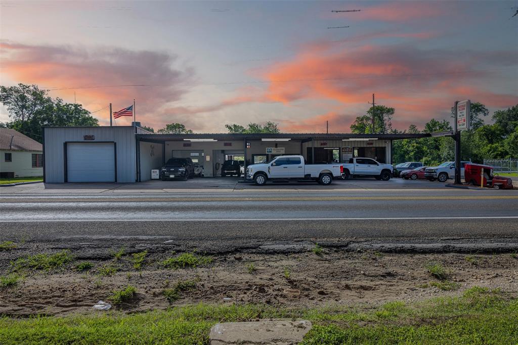 418 S Commerce Property Photo 39