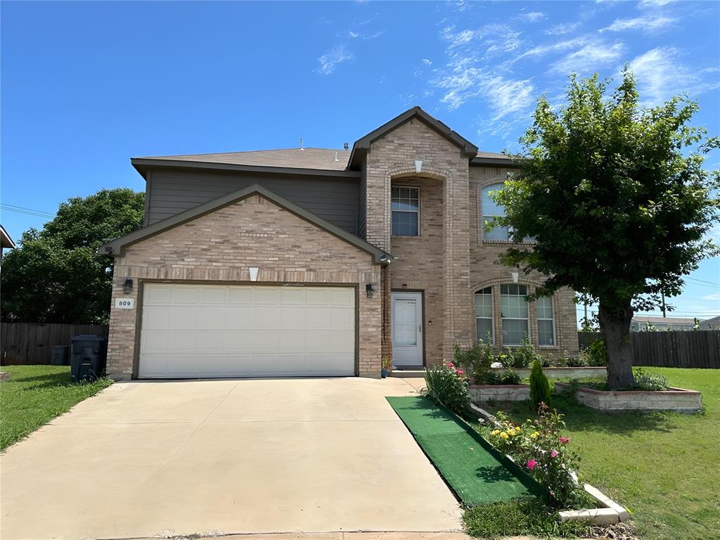 809 Pryor Drive Property Photo 1