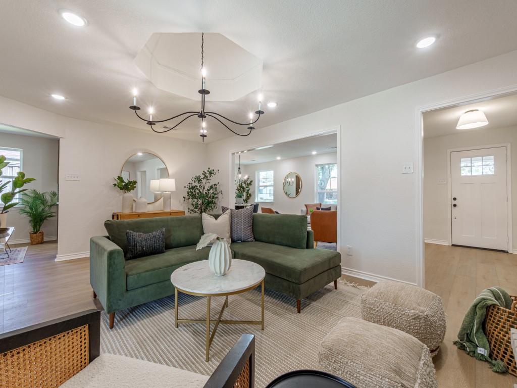 4307 Blackheath Road Property Photo 1