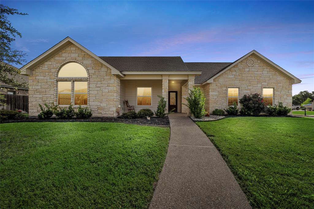 355 Cavitt Court Property Photo 1