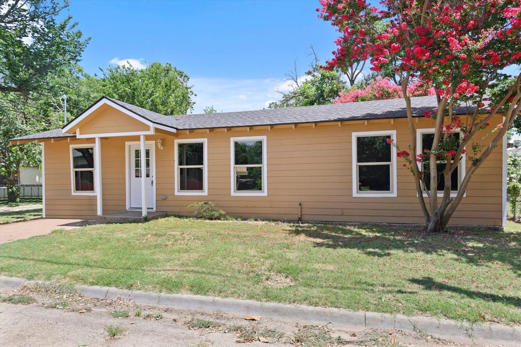 1104 Madison Street Property Photo 1
