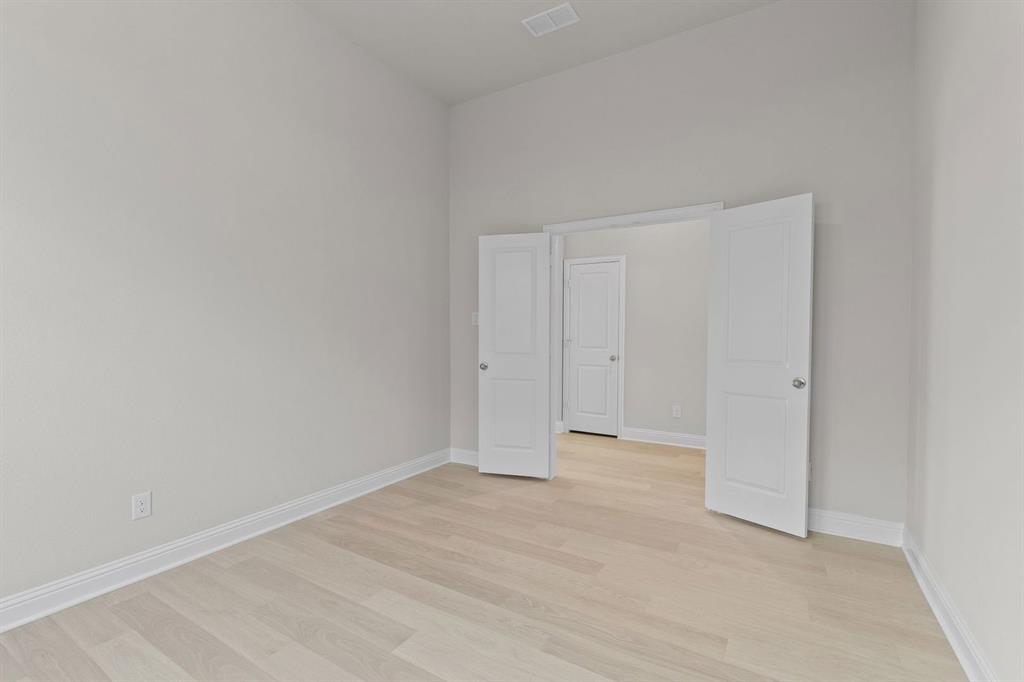 4517 Brentfield Property Photo 2