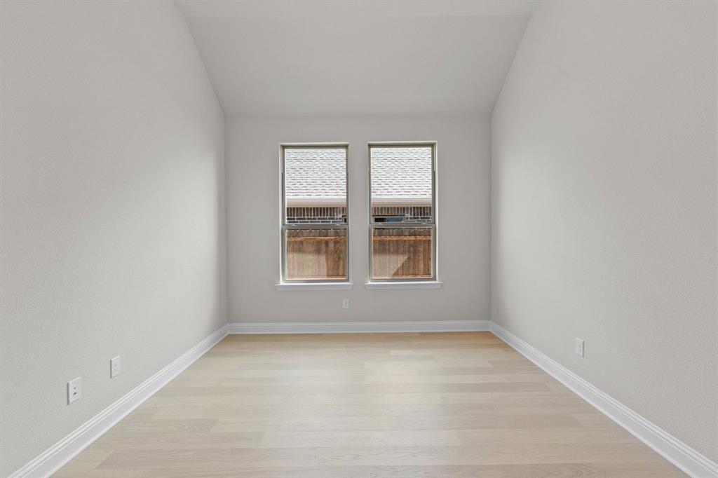 4517 Brentfield Property Photo 3