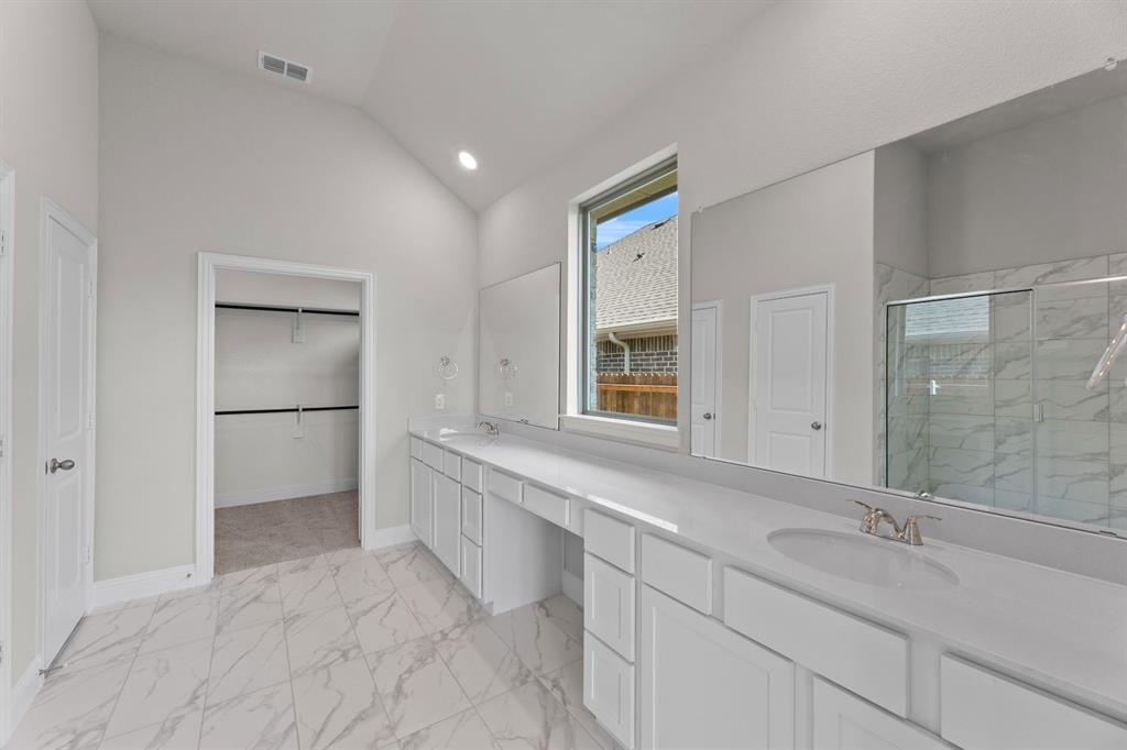 4517 Brentfield Property Photo 17