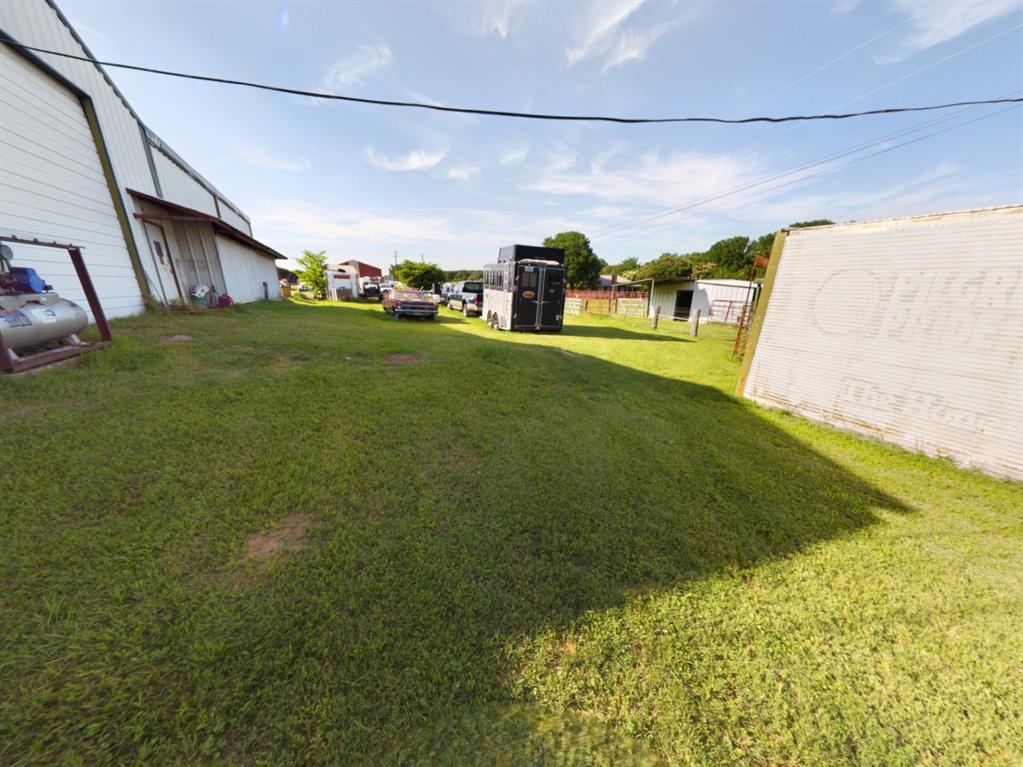 5900 Retta Mansfield Road Property Photo 9