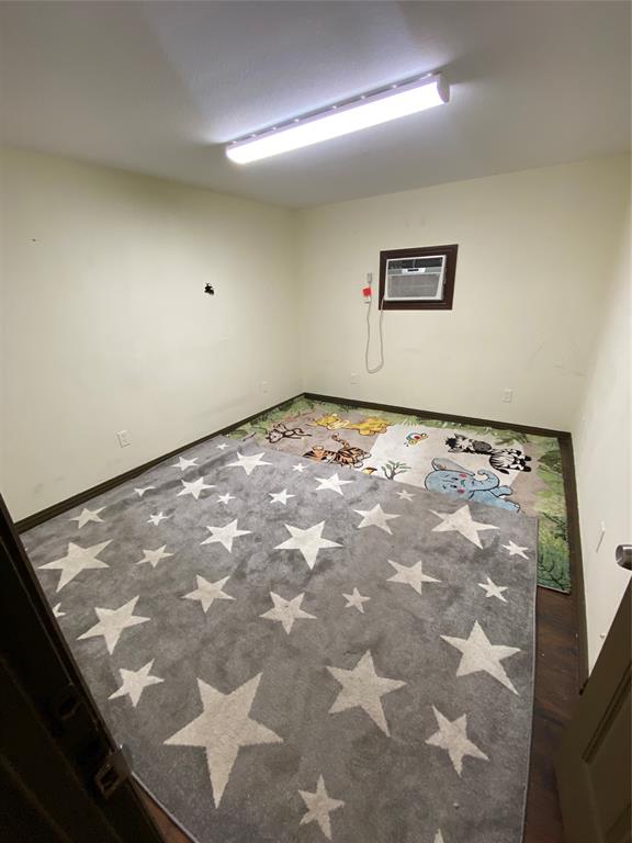 3367 Conflans Road 200 Property Photo 6