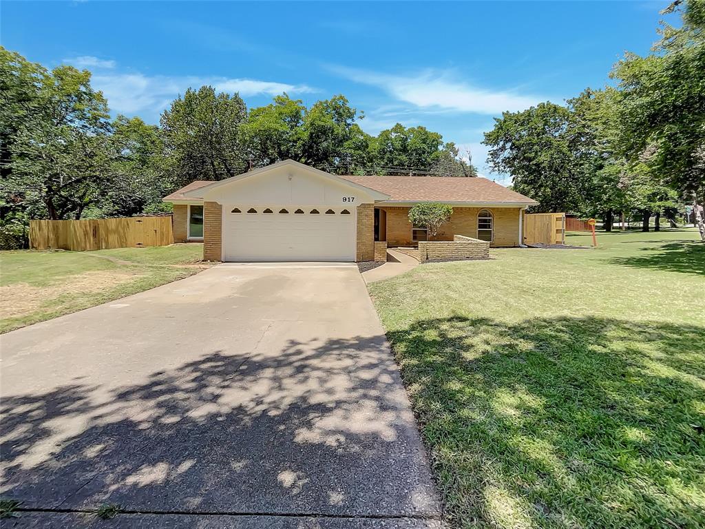 917 Bower Drive Property Photo 1