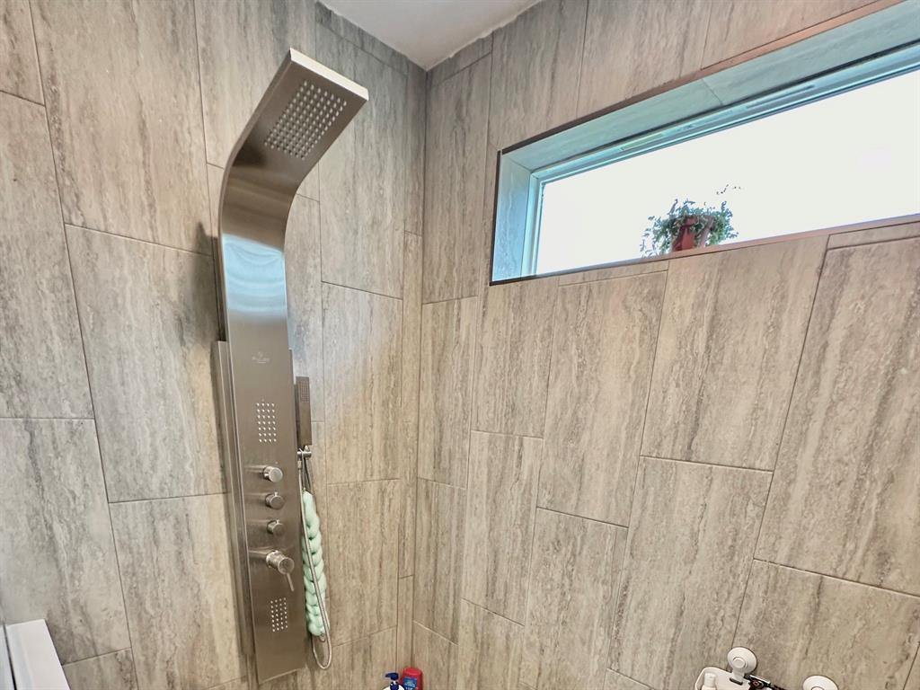 876 Farm To Market 585 Property Photo 13