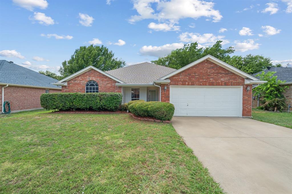 148 Blue Wood Drive Property Photo 1