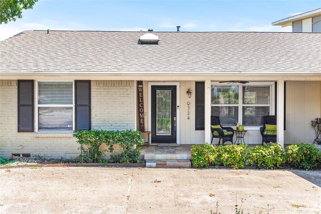 9724 Gatecrest Drive Property Photo 1