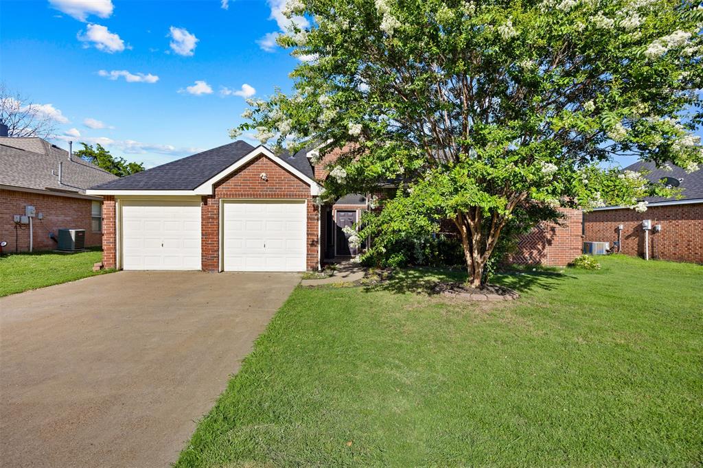 1114 Pheasant Drive Property Photo 1