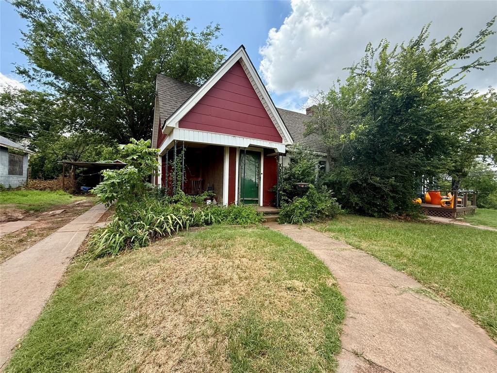 3113 9th Property Photo 1