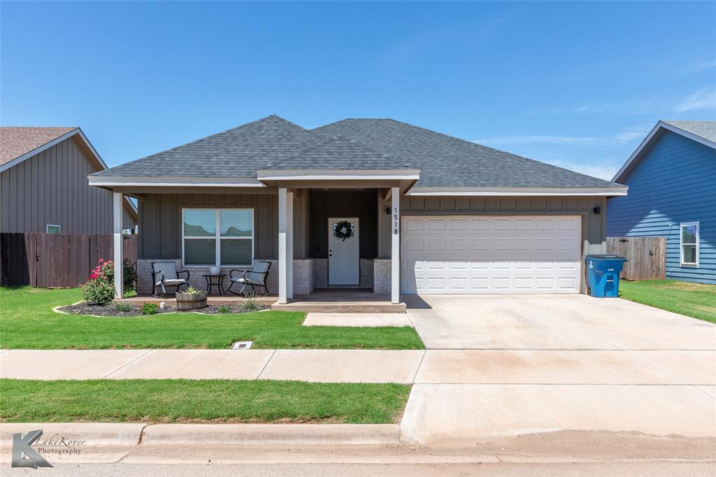 1518 Fletchers Path Property Photo 1
